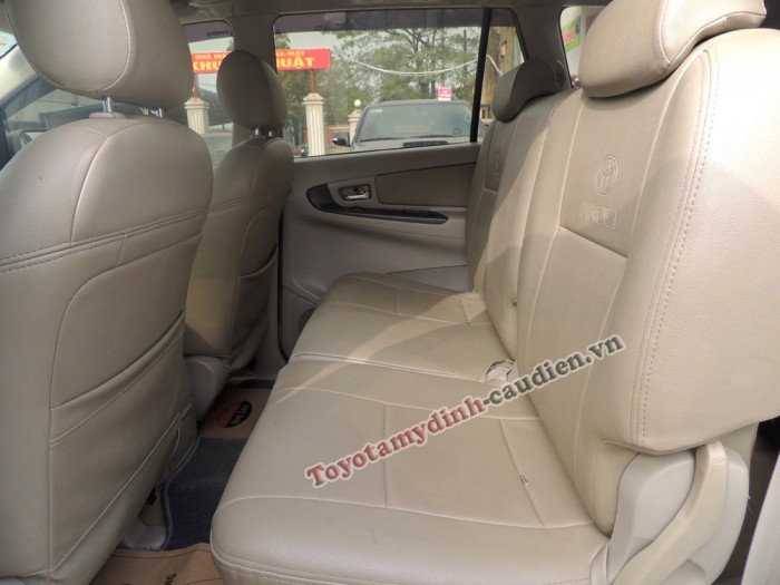 Toyota Innova G 2015