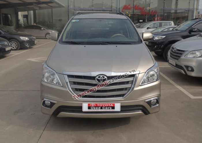 Toyota Innova G 2015