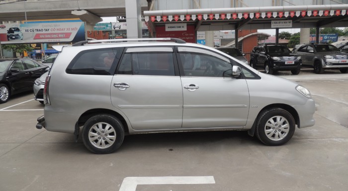 Toyota Innova G 2009