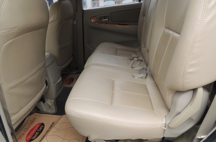 Toyota Innova G 2009