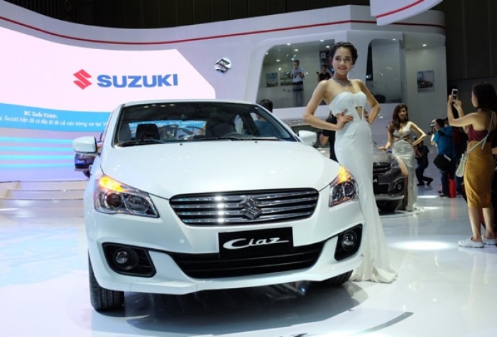 Suzuki Ciaz mới. hỗ trợ trả góp lãi suất thấp. có xe giao ngay