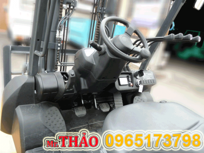 Xe nâng dầu KOMATSU FH40-1, xe nâng dầu 4 tấn năm 2012