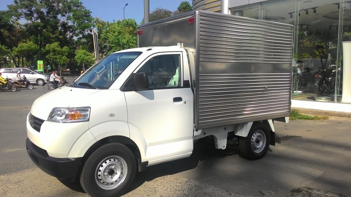 Xe tải Suzuki 740kg thùng kín