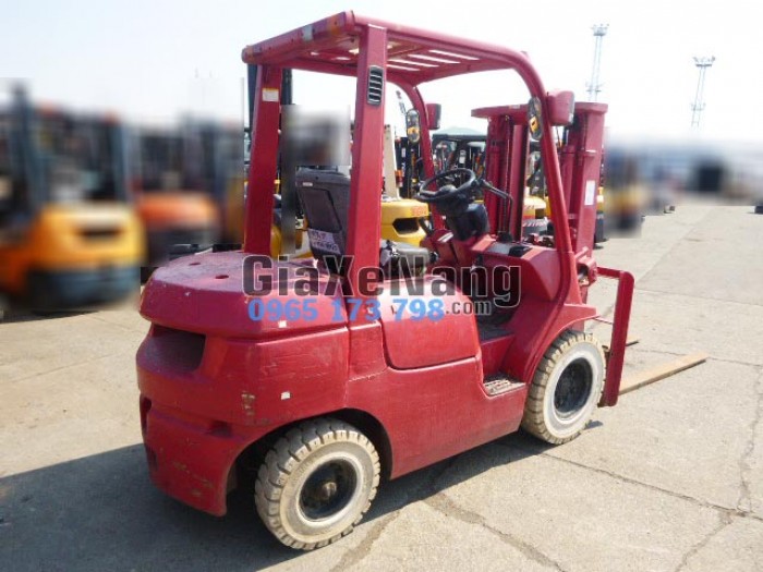 Xe nâng dầu TOYOTA 02-7FD25 - 2005 , xe nâng 2.5 tấn xe nâng cao 4 mét màu mận chín