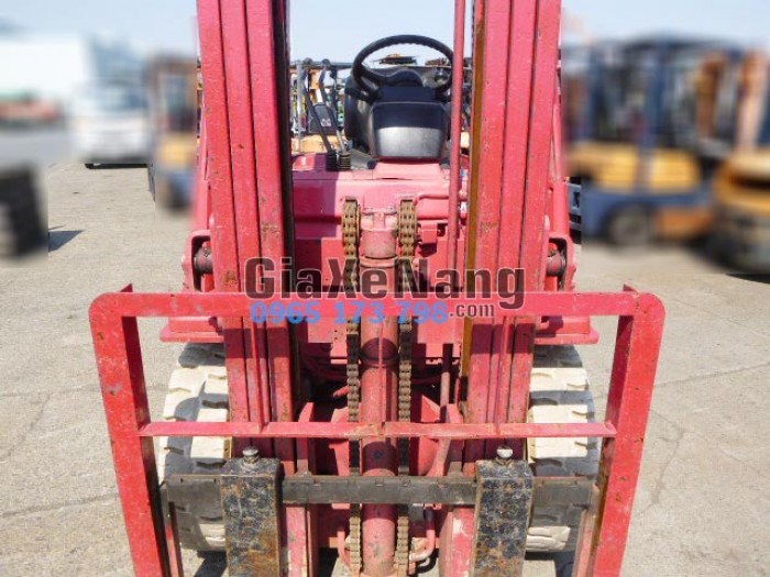 Xe nâng dầu TOYOTA 02-7FD25 - 2005 , xe nâng 2.5 tấn xe nâng cao 4 mét màu mận chín