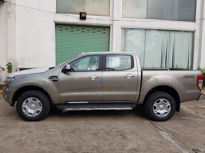 Bán xe Ford Ranger- Xe Bán Tải Giá Rẻ nhất Sài Gòn-ngân hàng hỗ trợ  80%