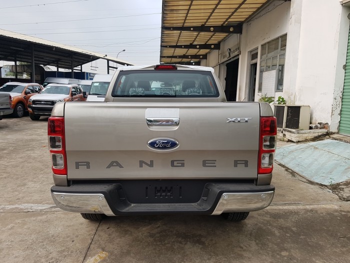 Bán xe Ford Ranger- Xe Bán Tải Giá Rẻ nhất Sài Gòn-ngân hàng hỗ trợ  80%