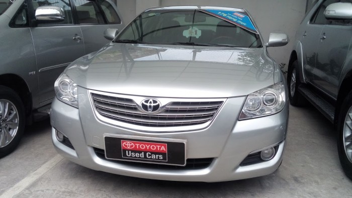 Bán xe Camry 3.5Q màu bạc đời 2006, xe đẹp