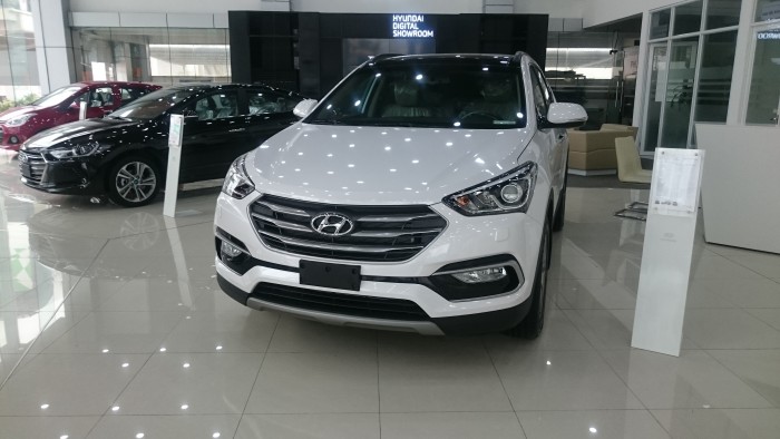 Hyundai Santafe 2017 ưu đãi lớn trong tháng 05/2017