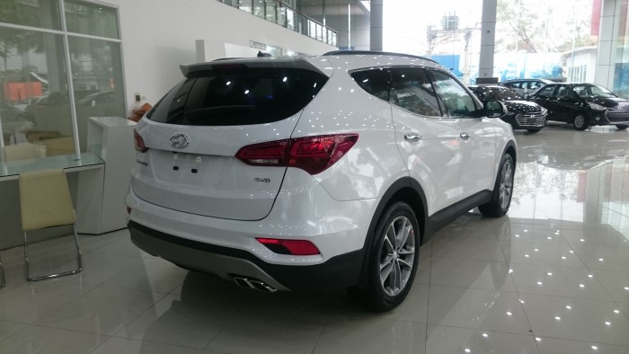 Hyundai Santafe 2017 ưu đãi lớn trong tháng 05/2017