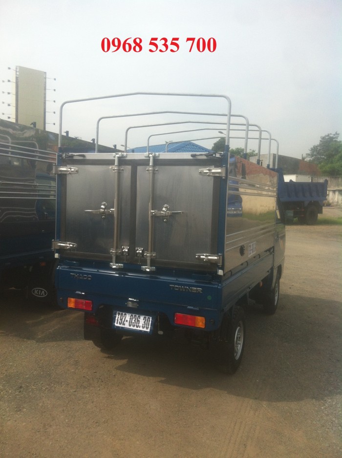 Bán xe tải Towner800A động cơ Euro 4, thùng mui bạt