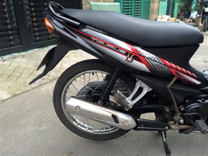 Yamaha Taurus,màu đỏ đen,nguyên thủy,máy cực êm.