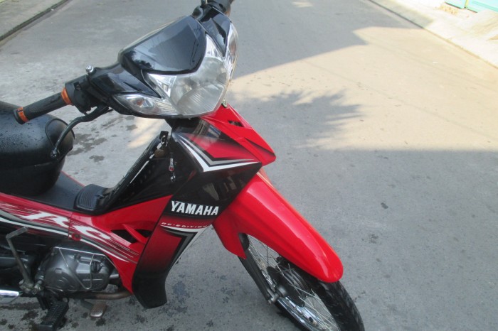 Yamaha sirius RC đỏ đen,đang sử dụng,chưa sữa chữa.2015