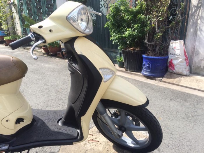 Piaggio Liberty 2k12, máy zin, ngay chủ,màu vàng kem