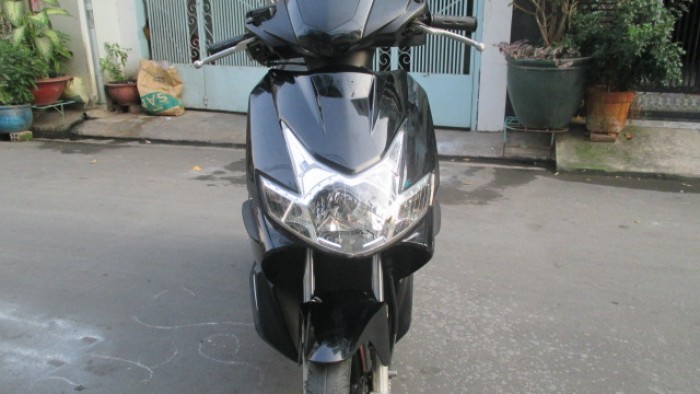 HONDA AIR BLADE (AB),NGAY CHỦ.màu đỏ đen.2009