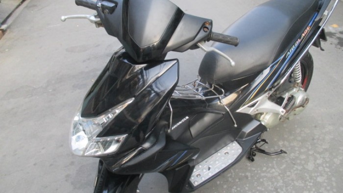 HONDA AIR BLADE (AB),NGAY CHỦ.màu đỏ đen.2009