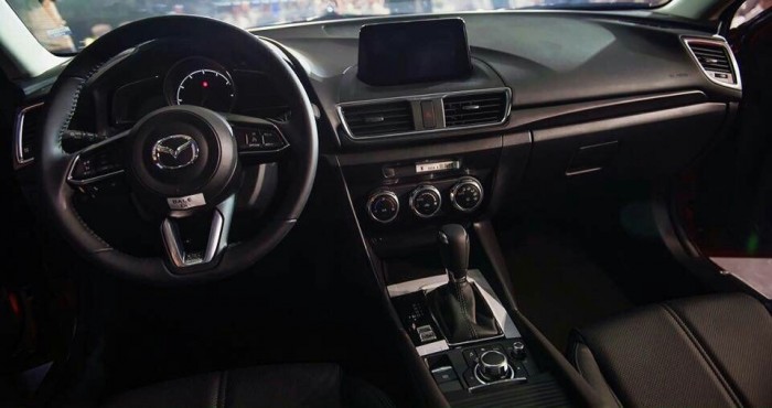 Mazda 3 Facelift 2018 Giá ưu đãi trong tháng 4