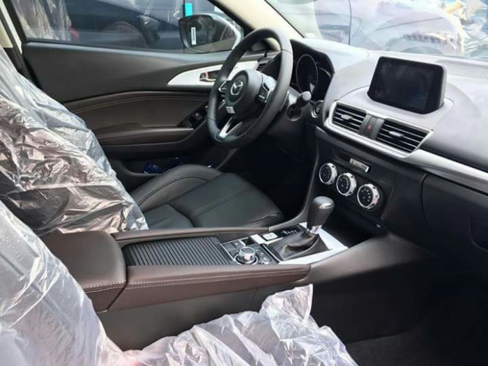 Mazda 3 Facelift 2018 Giá ưu đãi trong tháng 7