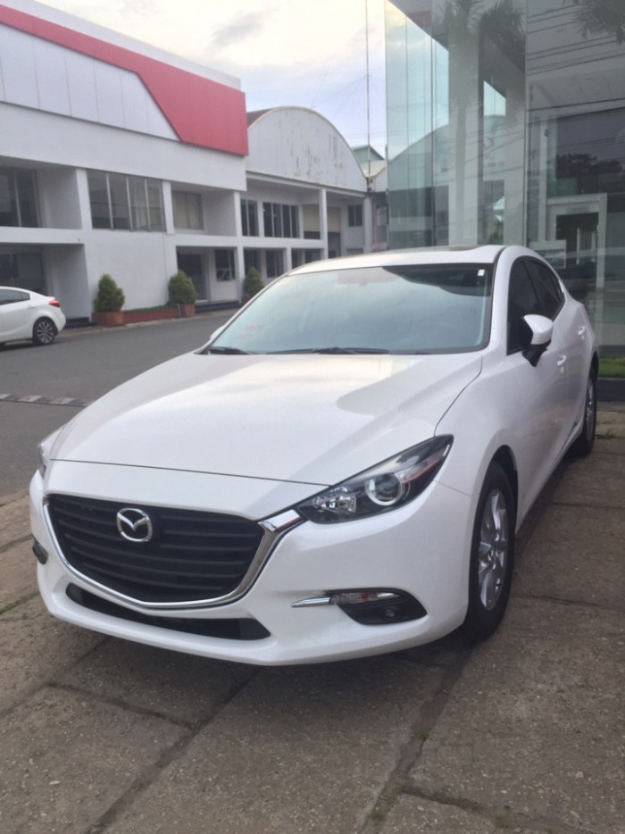 Bán xe Mazda 3 Facelift 2017 ưu đãi khủng, giao xe ngay