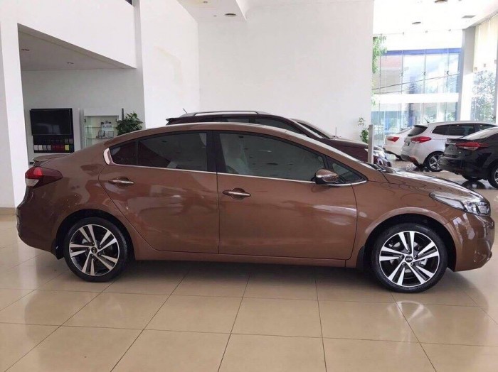 Bán Kia Cerato  số tự động mới 100%, giá và ưu đãi tại Hà Nội