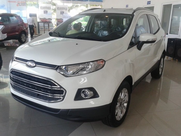 Ford Ecosport - Trả góp lãi suất ưu đãi - TẶNG NGAY COMBO: DVD tích hợp camera lùi + phim 3M + bệ bước