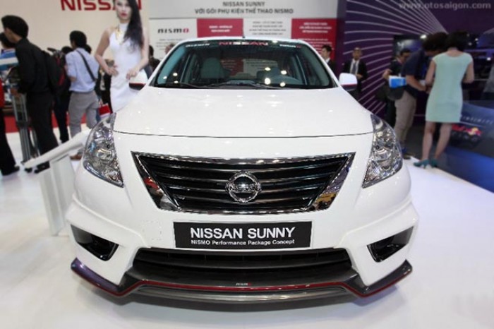 Bán Nissan Sunny 2017, trắng, mới 100%, giá ưu đãi lớn