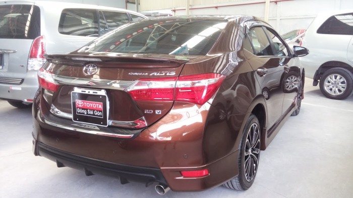 Bán xe Altis 2.0 màu nâu, xe đẹp, giá tốt