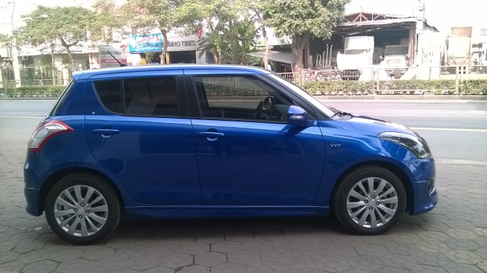 Mua bán xe oto SUZUKI SWIFT RS 2017 tại Hải Phòng