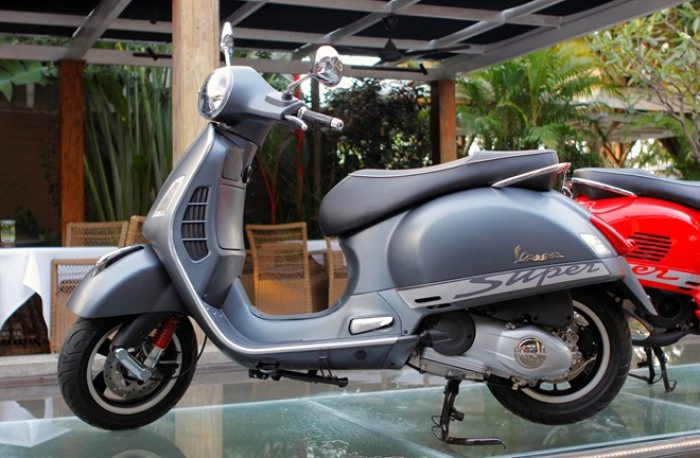 Vespa Super GTS