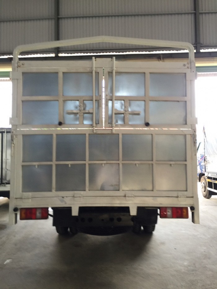 VEAM VT750 tải 7t3 thùng mb