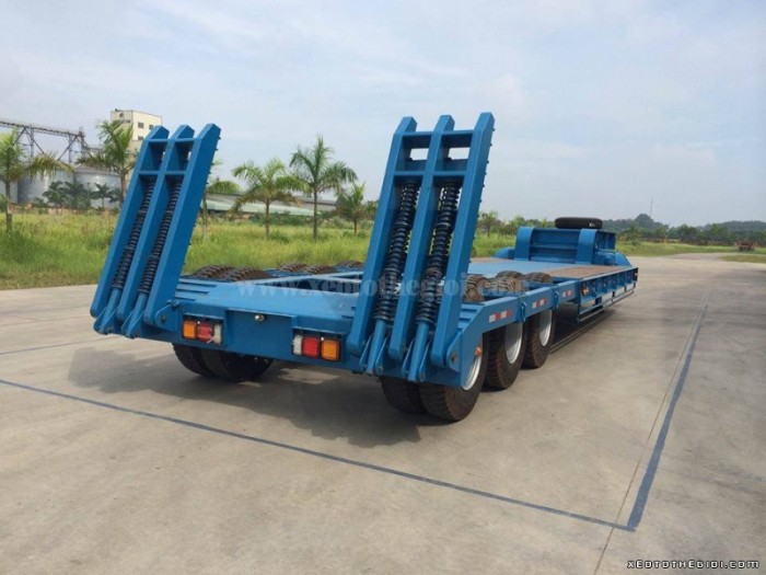 BÁN Sơ mi rơ mooc lùn mã DS-LBKS-330HDL-1, liên hệ để xem xe ngay