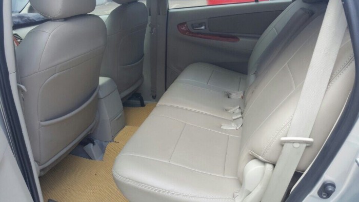 Bán Innova E 2.0MT gốc SG màu bạc 2015 xe gia đình chạy đúng chất