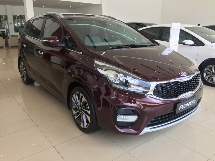Kia Rondo DAT FL 2017 trả góp tới 89%, đủ màu giao xe ngay. Thủ tục nhanh gọn