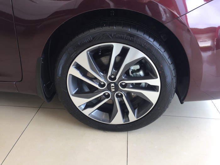 Kia Rondo DAT FL 2017 trả góp tới 89%, đủ màu giao xe ngay. Thủ tục nhanh gọn