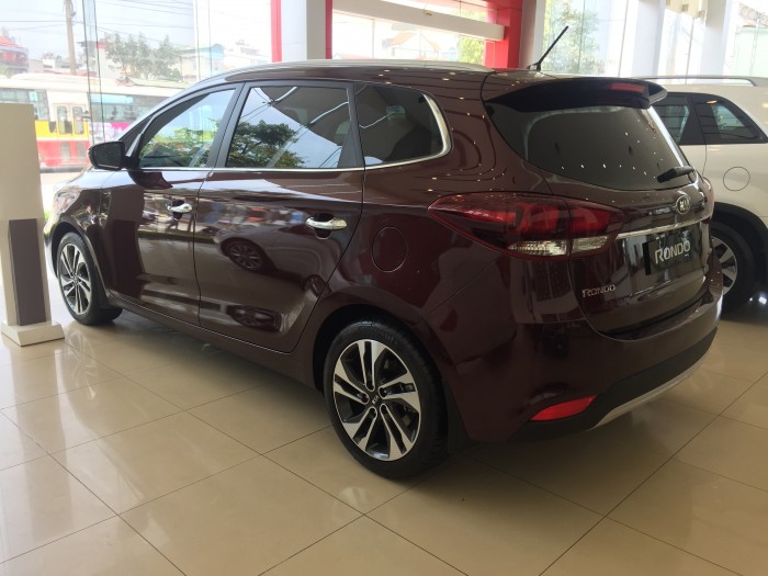 Kia Rondo DAT FL 2017 trả góp tới 89%, đủ màu giao xe ngay. Thủ tục nhanh gọn