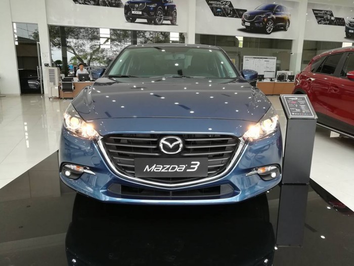 Mazda 3 2017, tặng Bảo Hiểm, Phụ Kiện, Mở rộng Bảo hành, hỗ trợ trả góp