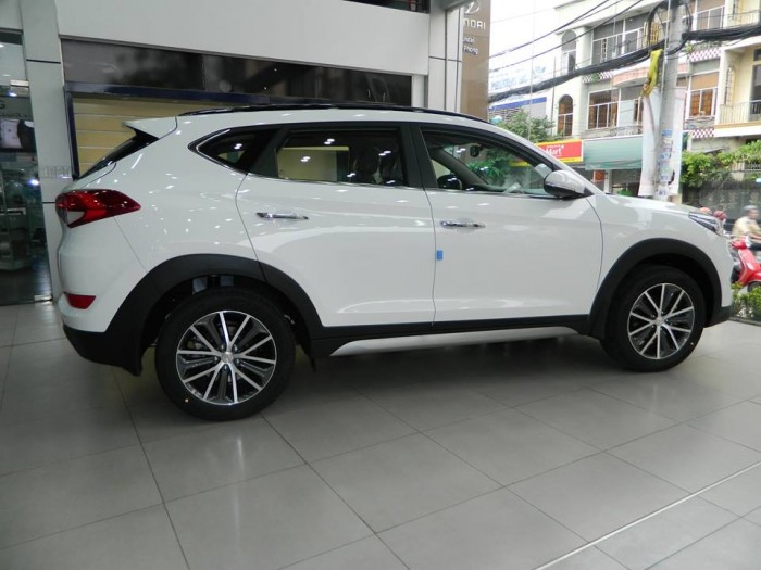 Xe Hyundai Tucson 2017 nhập khẩu nguyên chiếc