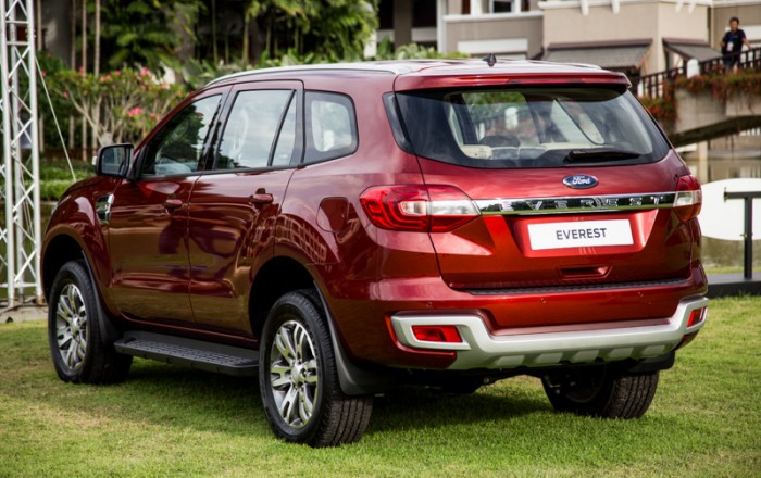 Bán xe Ford Everest 2.2 AT Titanium giá tốt - Có xe giao ngay - hỗ trợ vay đến 80% giá trị xe