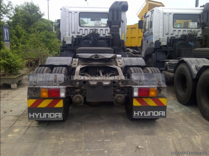 Bán xe hyundai HD 1000 2015 giá rẻ,  giao xe ngay