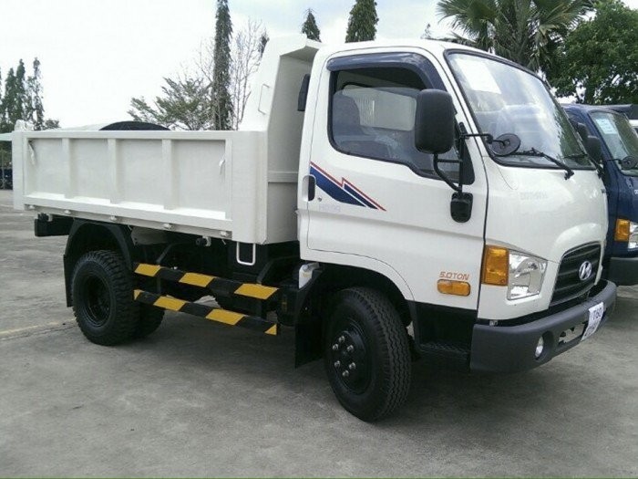 Hyundai HD99 5 tấn giao xe toàn miền Nam