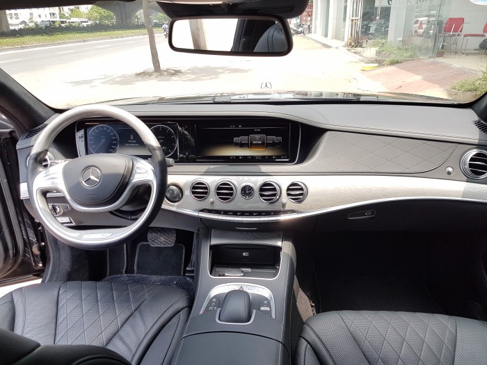 Bán Mercedes S500 sản xuất 2013 màu Đen nội thất Đen, xe đăng ký cá nhân chính chủ năm 2014.
