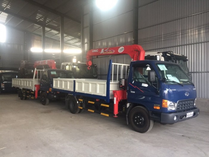 HYUNDAI HD 99 lắp cẩu Unic 3 tấn. xe sẵn giao ngay.