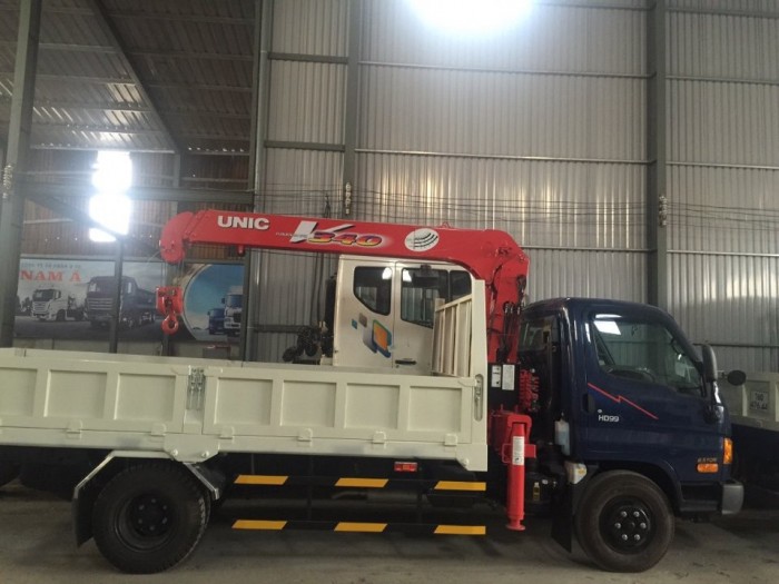 HYUNDAI HD 99 lắp cẩu Unic 3 tấn. xe sẵn giao ngay.