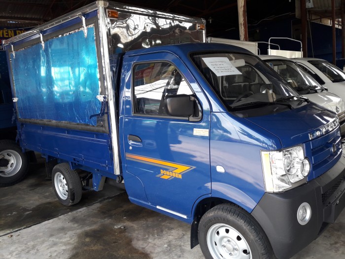 Tải nhẹ dongben 850kg thùng dài 2,4 mét vào hẻm nhỏ thành phố