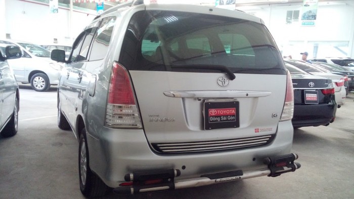 Innova số sàn, màu bạc đời 2009