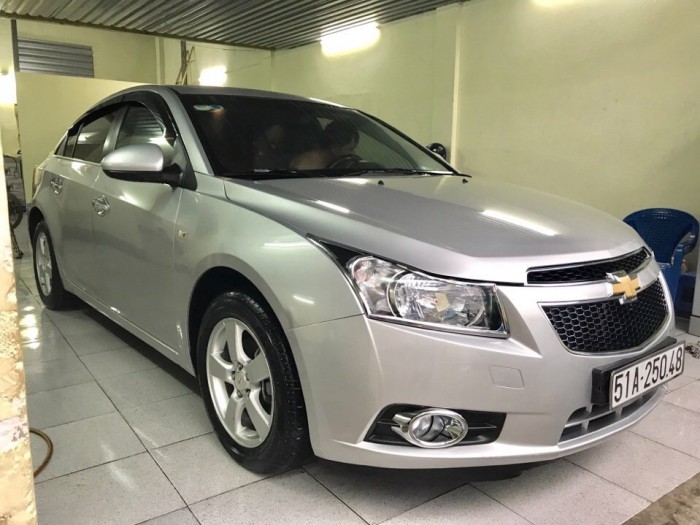 Hàng khủng xe cọp - Chevrolet Cruze LTZ 2011 màu bạc