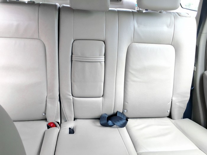 Chevrolet Captiva LTZ vàng cát – long lanh