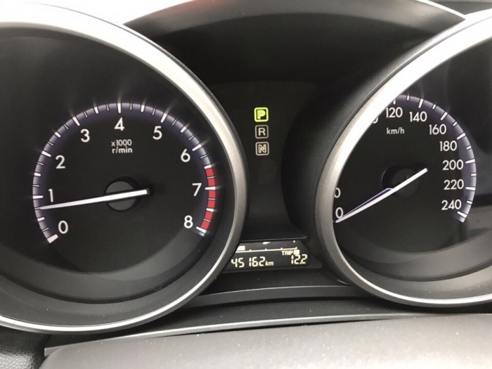 Mazda 3 full option màu trắng 2012