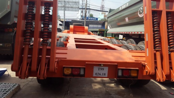 Bán rơ moóc lùn Doosung chở xe, chở máy chuyên dùng tải trọng 39.5 tấn dài 14m 2017