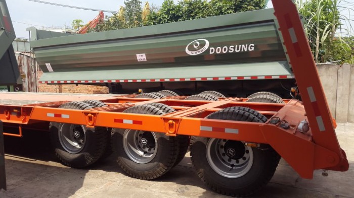 Bán rơ moóc lùn Doosung chở xe, chở máy chuyên dùng tải trọng 39.5 tấn dài 14m 2017